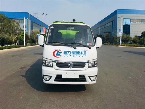 國(guó)六東風(fēng)途逸3方（0.5水2塵）掃路車