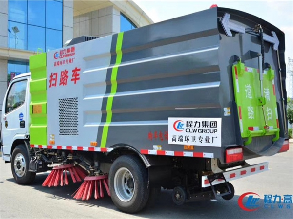 國六大多利卡8噸（2.5水5塵）掃路車