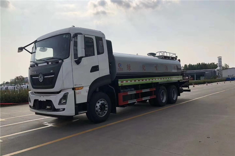 國六東風(fēng)天龍后八輪 20噸 噴霧車