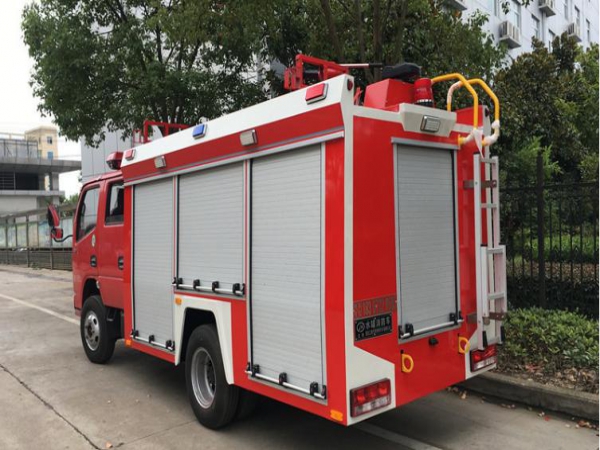 國六東風小型泡沫消防車2.5噸