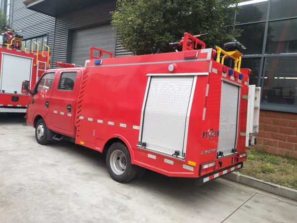 國六東風途逸小型消防車2噸