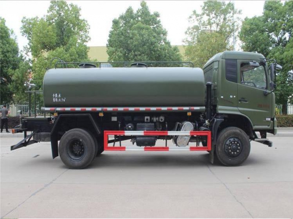 東風四驅消防灑水車