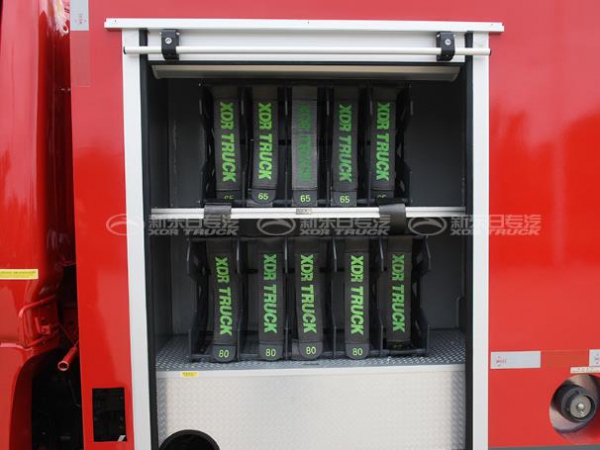 國(guó)六東風(fēng)凱普特水罐消防車5噸