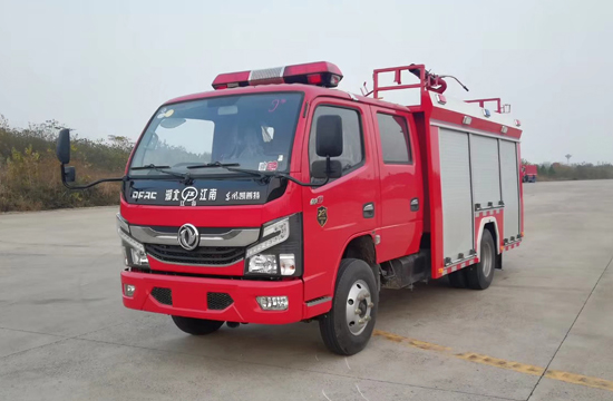 國六東風(fēng)凱普特2.5噸水罐消防車