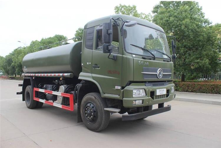東風(fēng)四驅(qū)消防灑水車
