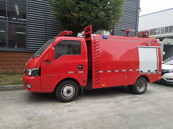 國六東風途逸小型消防車2噸