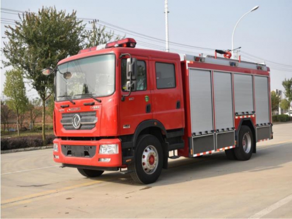 國(guó)六東風(fēng)D9水罐消防車(chē)6噸