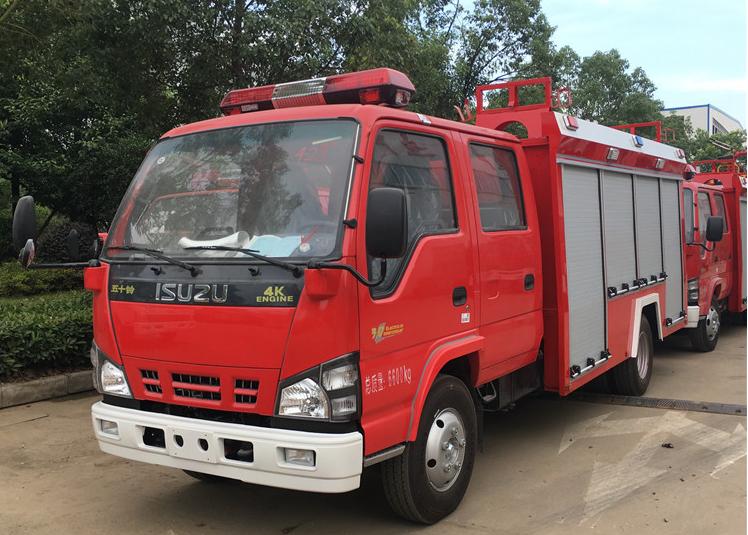 國六五十鈴600泡沫消防車2噸